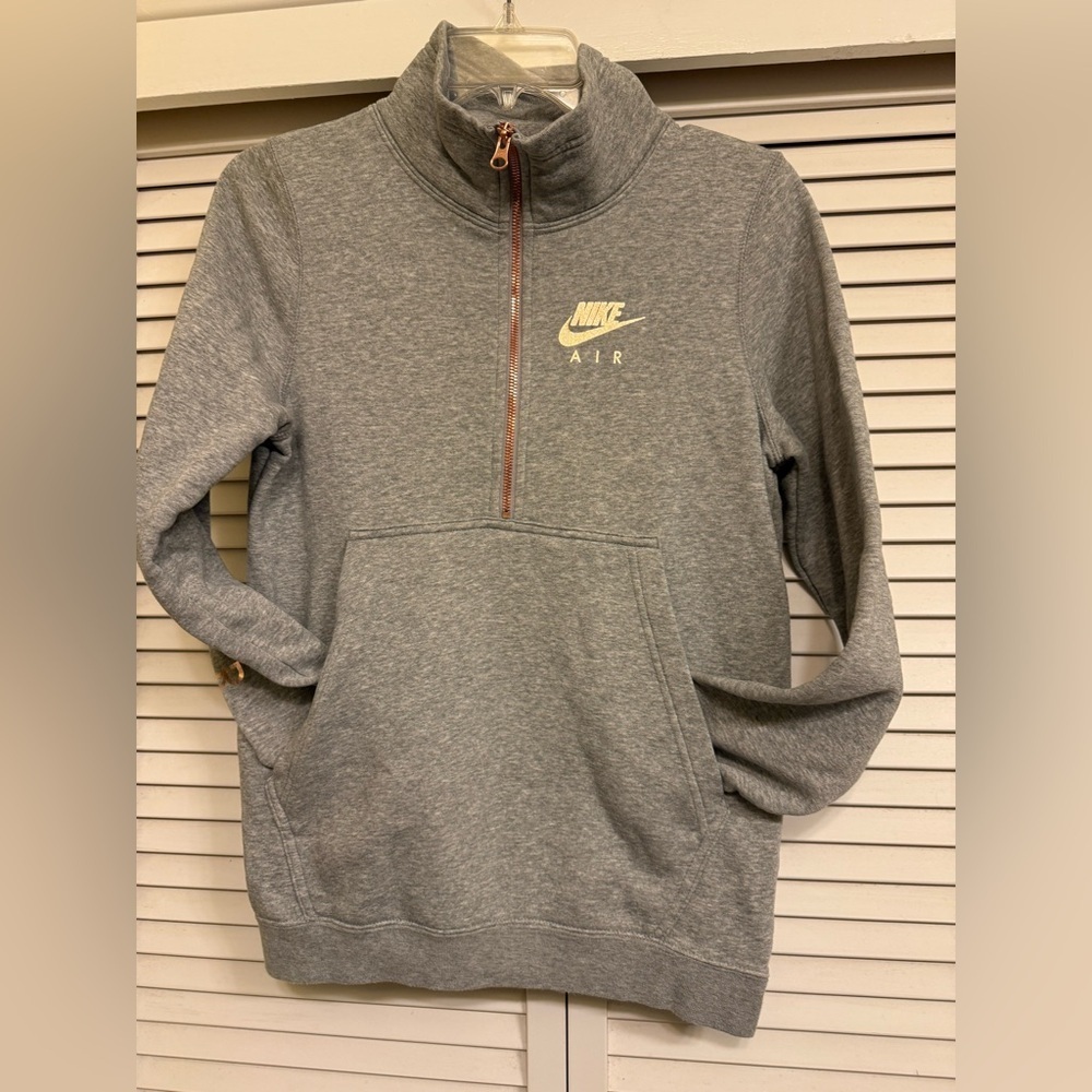 Nike Women’s XS Gray With Rose Gold Quarter Zip Sweatshirt